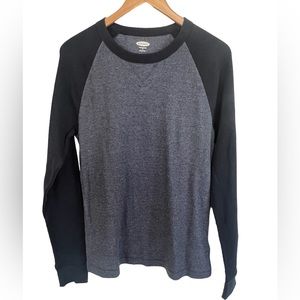 Mens size Medium Old Navy soft wash waffle knit crew neck shirt.